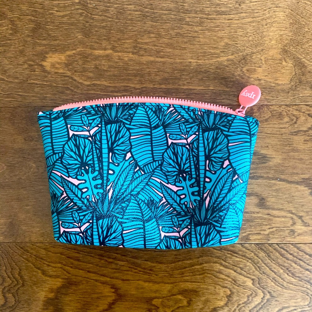 IPSY MAKEUP BAG